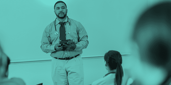 faculty-teaching-to-students